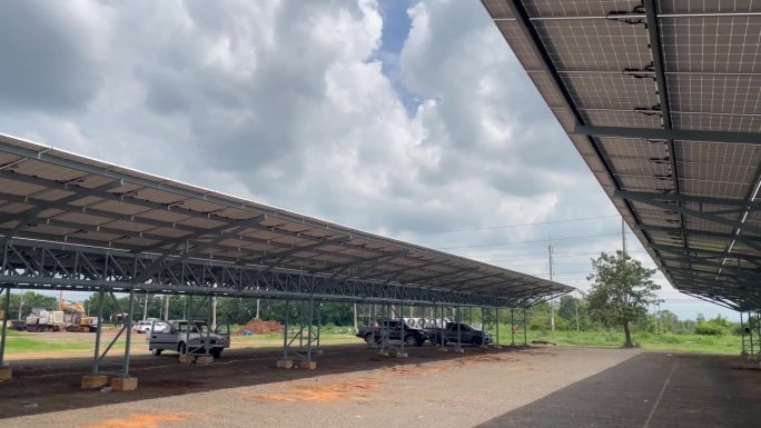 太阳能电池屋顶车库结构，利用太阳能发电