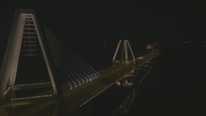 大桥航拍夜景