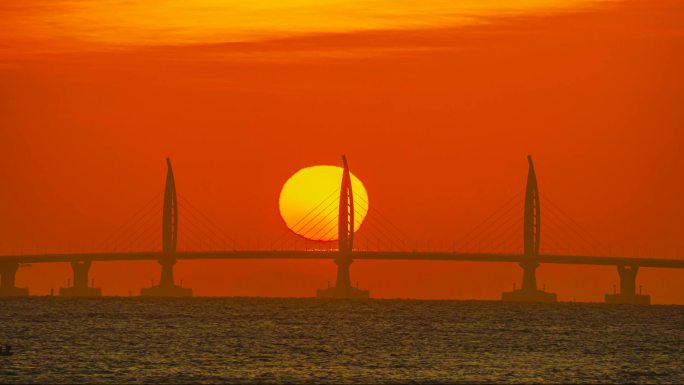 港珠澳大桥海豚岛日出