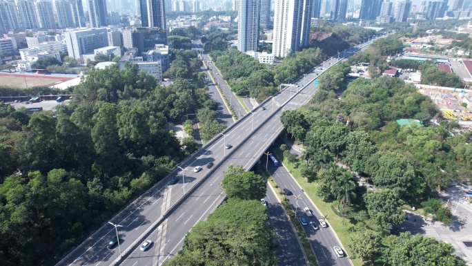 深圳城市交通：京港澳高速和侨香路
