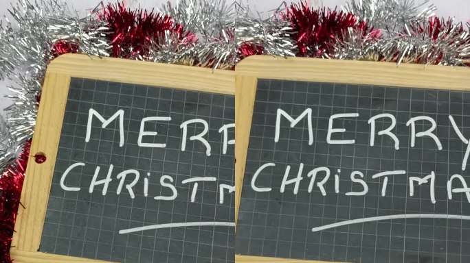 石板上写着“圣诞快乐”