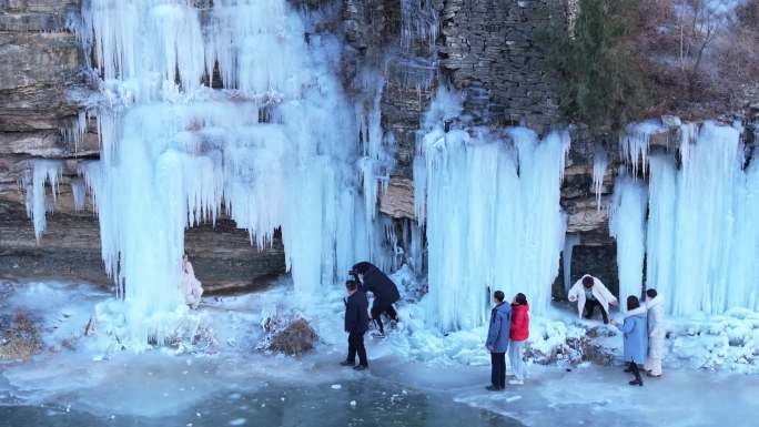 航拍枣庄最美丽的冰川瀑布