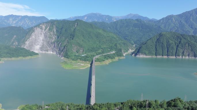 都江堰紫坪铺水库大桥