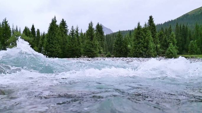 溪流山泉  水花