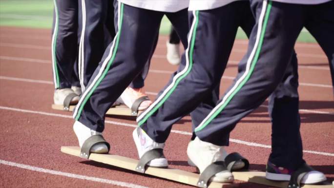双人踏板比赛少数民族运动学生运动会体育场
