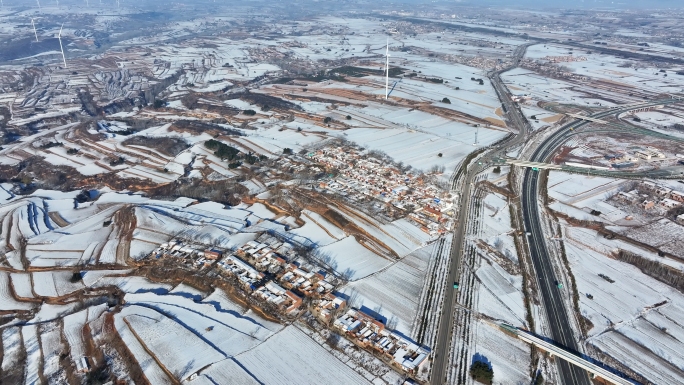 雪后村庄航拍