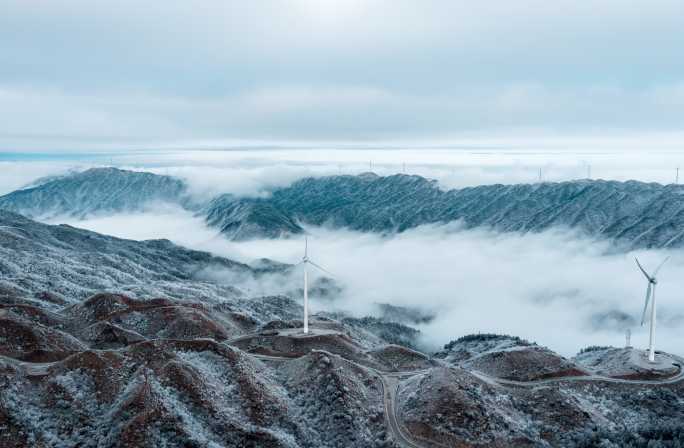 雪峰山苏宝顶云海雾凇下雪风车延时