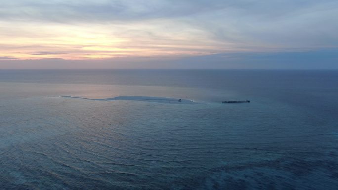 西沙群岛南海大海黄昏落日航拍