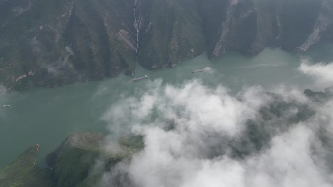 航拍巫峡神女景区长江三峡之巫峡