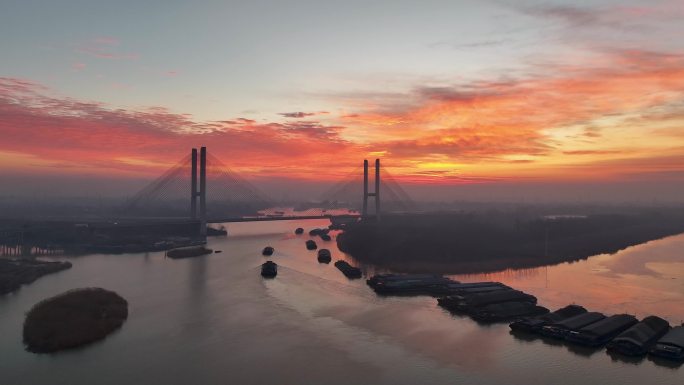 4k 京杭大运河运输 朝霞 桥梁