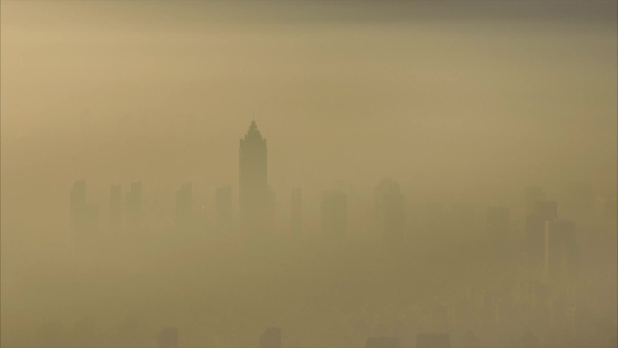 雾霾中的城市