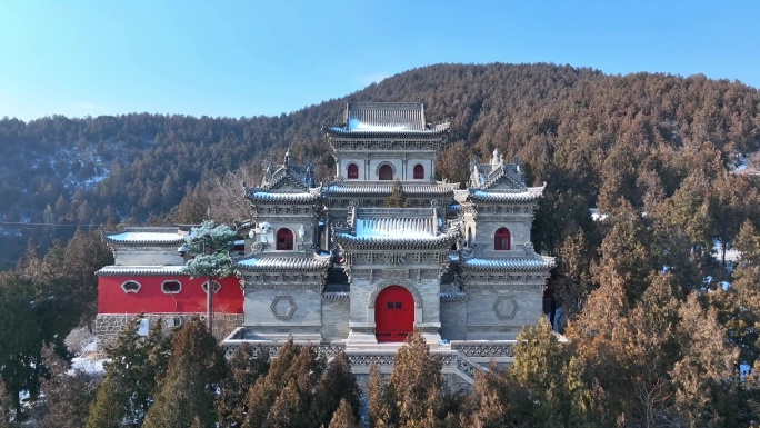 航拍山西太原晋祠公园悬瓮山悬瓮寺大雪