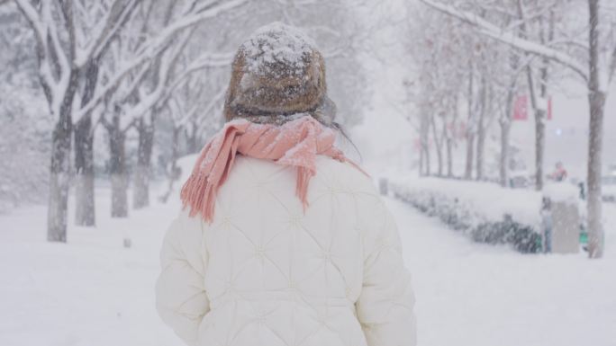 下雪 赏雪 小孩玩雪