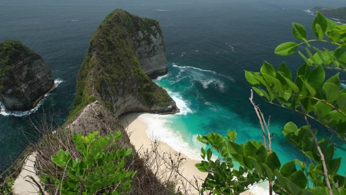 印尼佩妮达岛精灵坠崖沿海自然风光