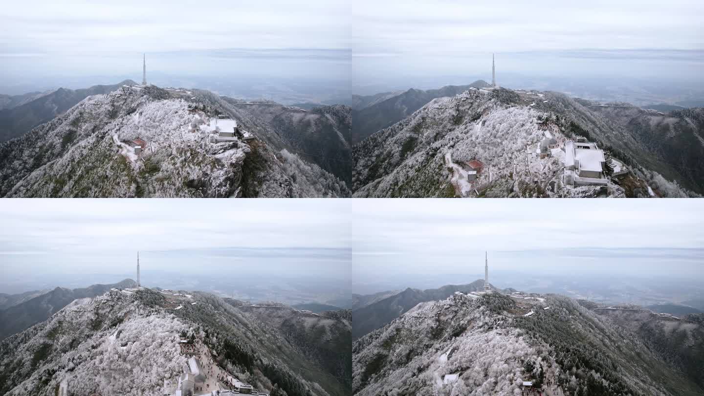 湖南南岳衡山松树凇雪景祝融峰