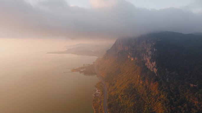 5K-云雾缭绕的昆明西山风景区睡美人日出