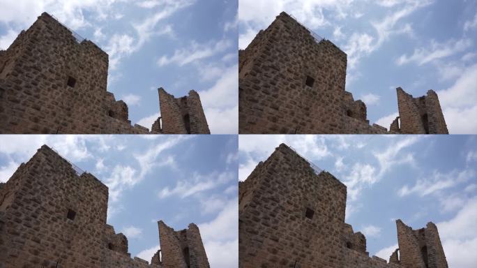 约旦的伊斯兰军事建筑Ajloun城堡。
