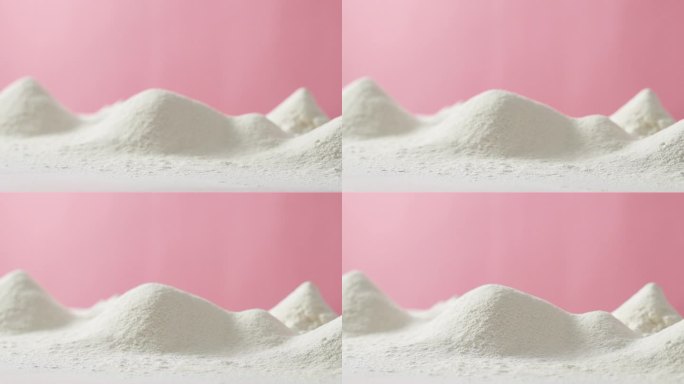 小麦粉堆的面粉小山