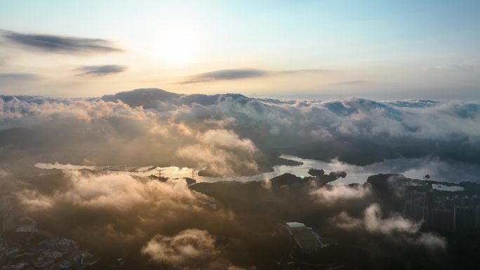 深圳梧桐山水库日出云海航拍延时