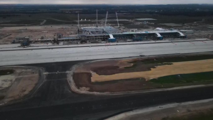 2023年11月的清晨，无人机拍摄了西悉尼Badgerys Creek新西悉尼国际机场的施工现场