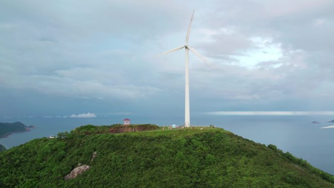 江门市海边风车山清洁能源风力发电
