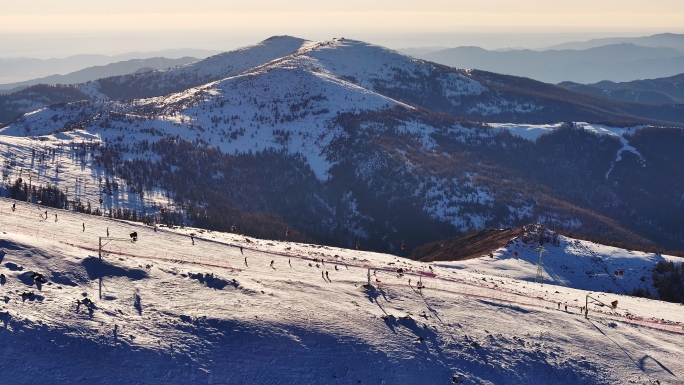 高山滑雪场航拍
