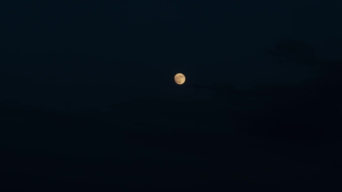 【原创4K】满月在空中升起延时