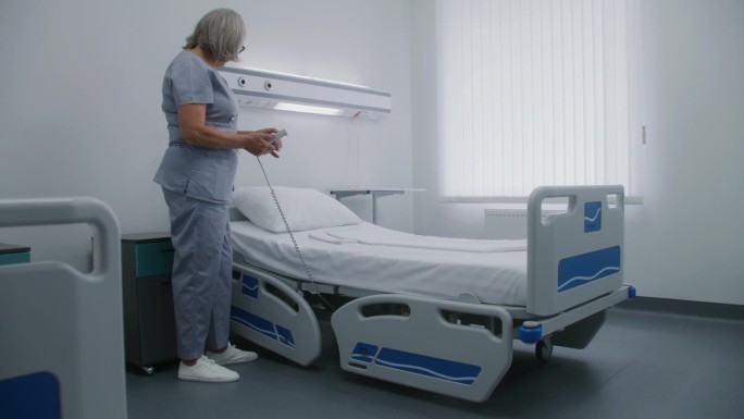 成熟的护士用升降遥控器设置床