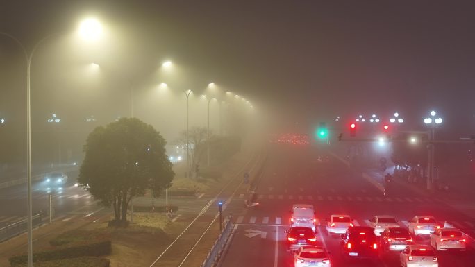 4k 大雾红色预警 城市 夜幕