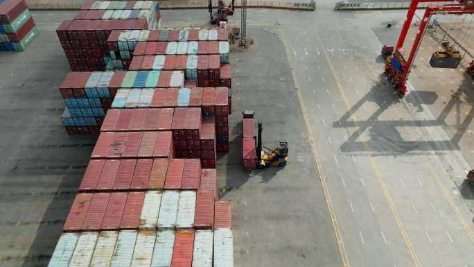 湛江港货柜运输自动化