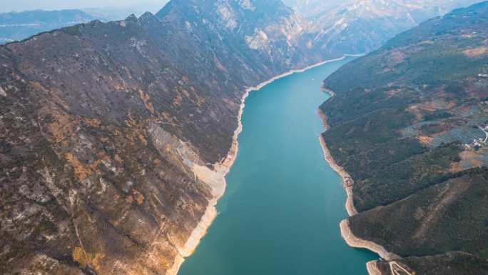 8K自然震撼大气长江三峡巫峡河流地貌航拍