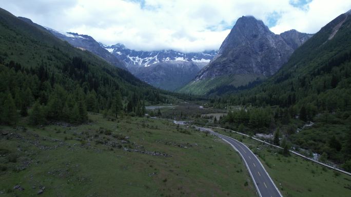 四姑娘山