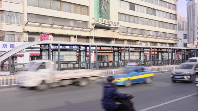 城市交通BRT候车亭