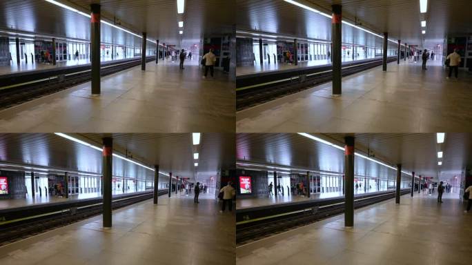 2023年8月4日，捷克共和国布拉格。地铁站内的录像，Vyšehrad停。站台上泛着动静，人们在等火