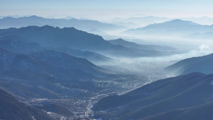 山群航拍超清风景美如画如烟袅袅云雾环绕