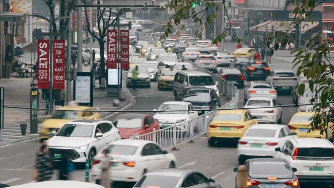 城市慢门龙湖天街车流车多拥挤