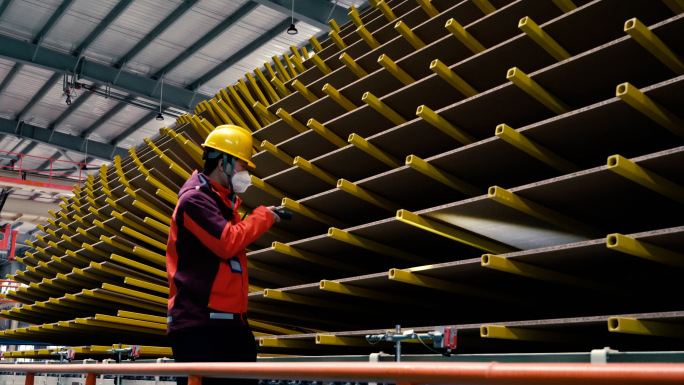 6条4k企业厂房生产线设备运转操作素材