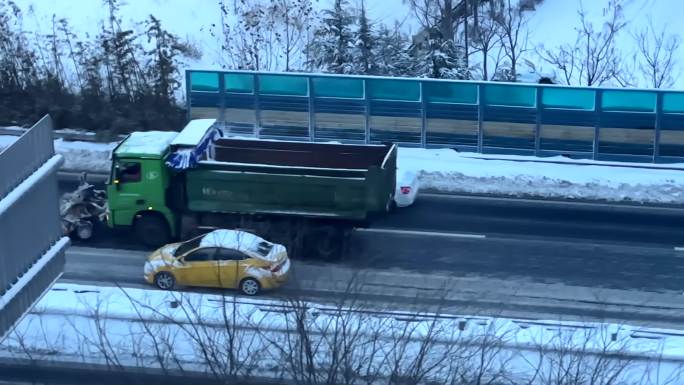 雪公路原野楼房