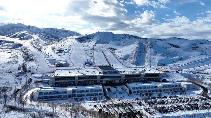 天山天池滑雪场