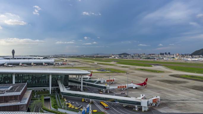 蓝天白云飞机起降空镜头 延时视频深圳机场