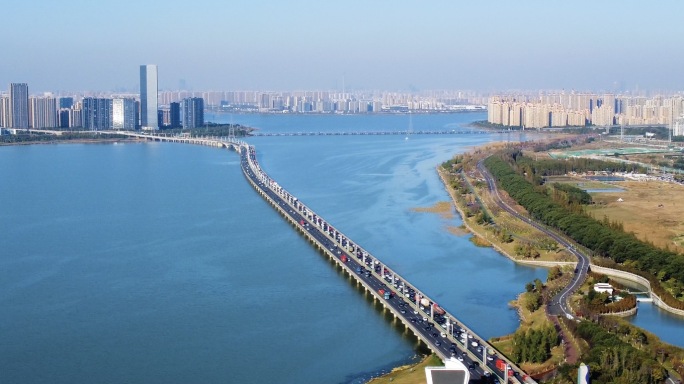 4k航拍吴江太湖苏州湾大桥