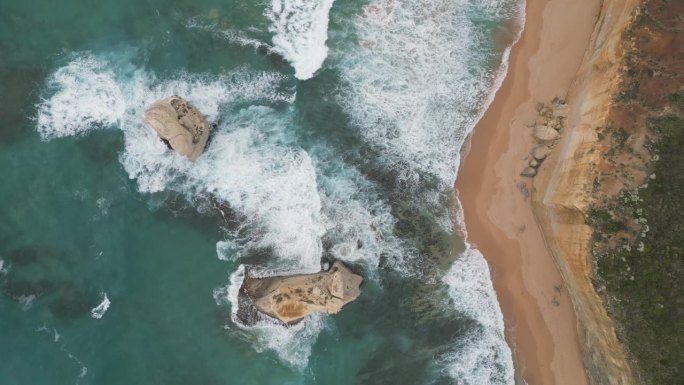 美丽的无人机拍摄的大洋路澳大利亚维多利亚州下