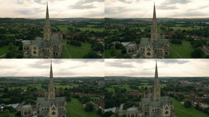 惊人的空中低空轨道剪辑壮观的历史索尔兹伯里大教堂最高的尖塔，索尔兹伯里，英格兰，英国