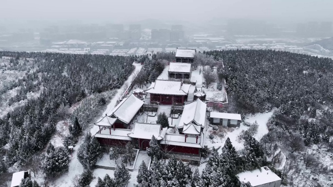 碧霞祠雪景