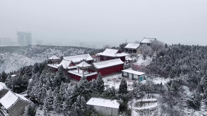 碧霞祠雪景