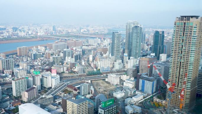 延时摄影:从日本梅田天空大厦鸟瞰大阪市