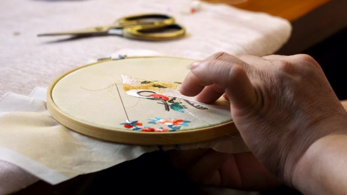中国民间传统非遗文化，民间传统刺绣布艺