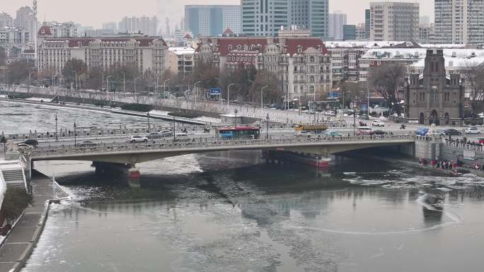 4K原素材-航拍天津市海河雪景，狮子林桥