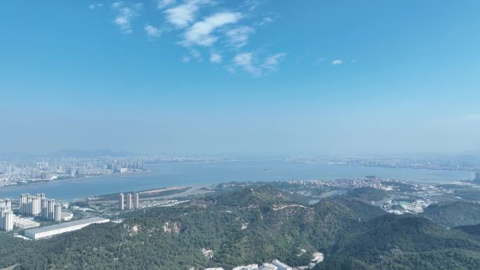 厦门山峰航拍城市山脉群山海洋厦门海峡风景