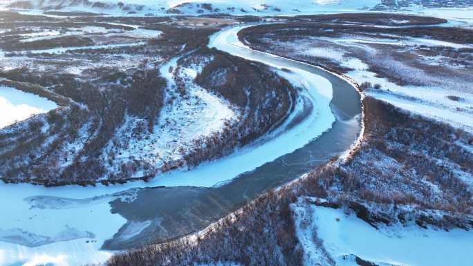 航拍海拉尔河湿地开河雪景